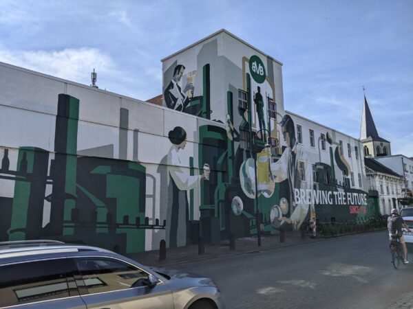 Peinture murale pour l'image de marque de l'employeur